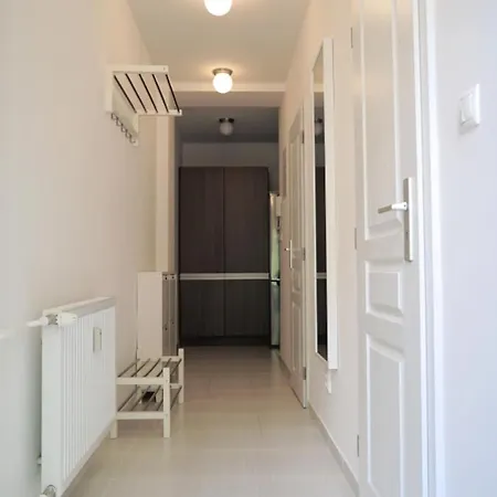 Cozy Apt Near Citycenter W Great Public Transport Apartment