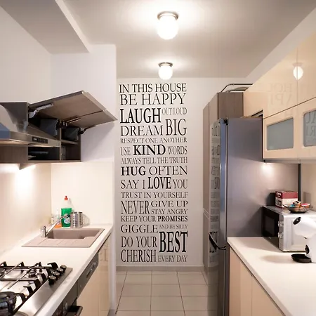 Cozy 2-room Apt, Parking Nearby * Pozsony
